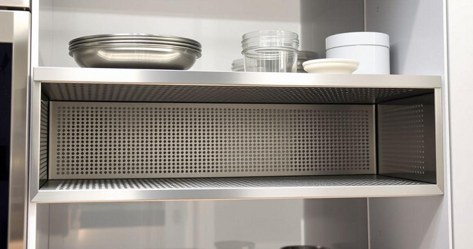 Prateleira Inox Perfurada: A Solução Ideal para Organização e Estilo em Ambientes Modernos